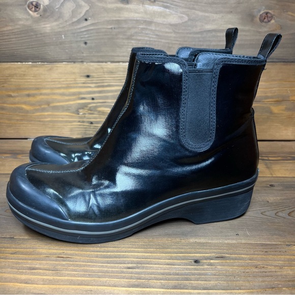 Dansko Vail Black Rain Boot Chelsea Patent Shiny Finish - Picture 3 of 7